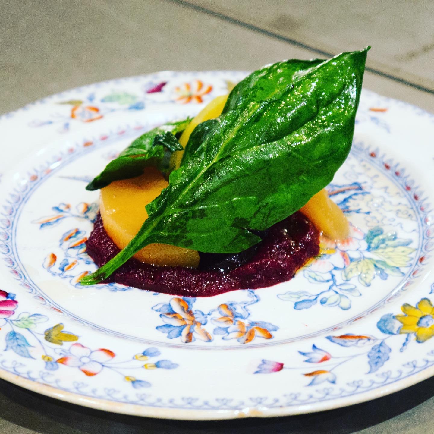 Beetroot with golden beets and crispy spinach